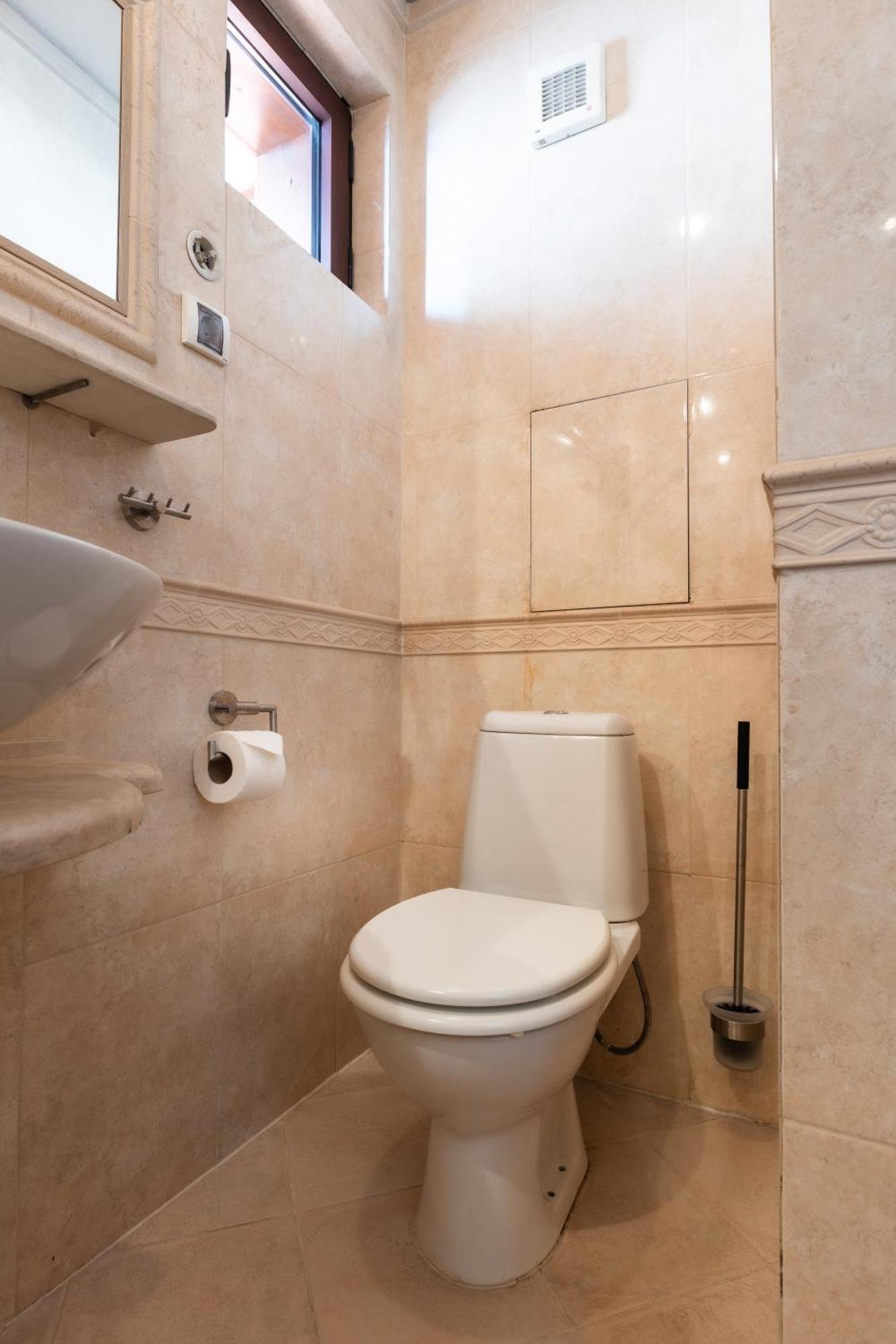 Refurbished Studios, Mountain View Balconies, Minutes From Gondola Bansko Exterior photo